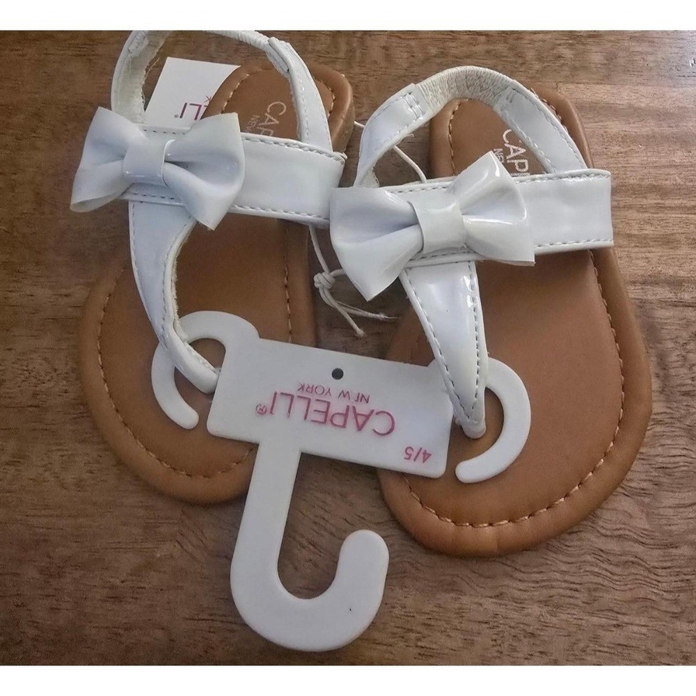 Capelli New York Toddler Girls White Patent Bow Sandals Size 4/5  NWT